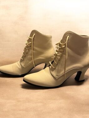 Funtasma Victorian 35 by Pleaser- Size 6